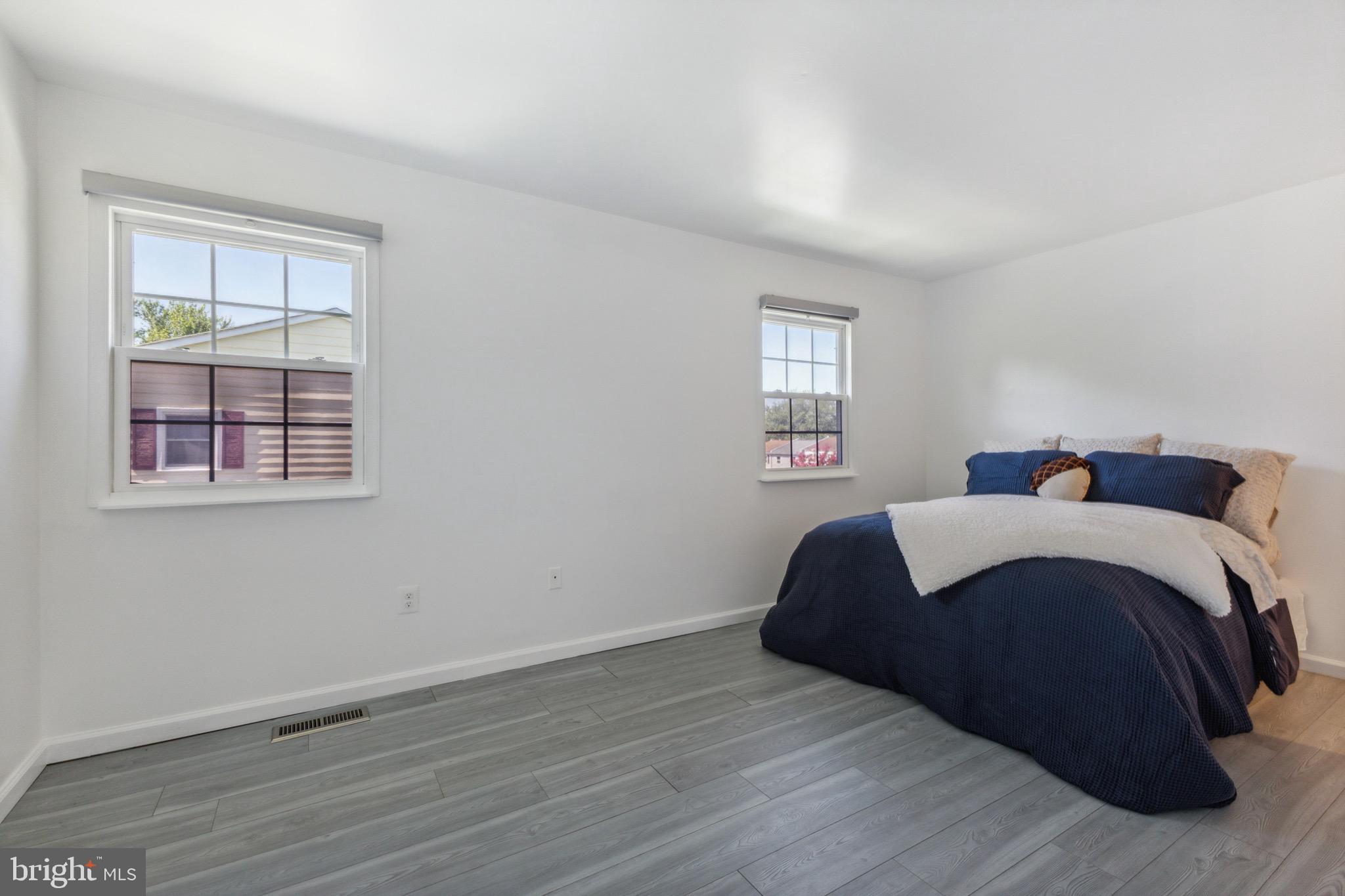 WILLIAMSTOWN - Residential