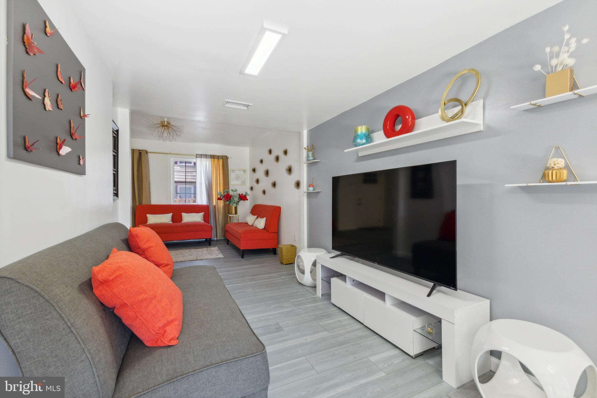 WILLIAMSTOWN - Residential