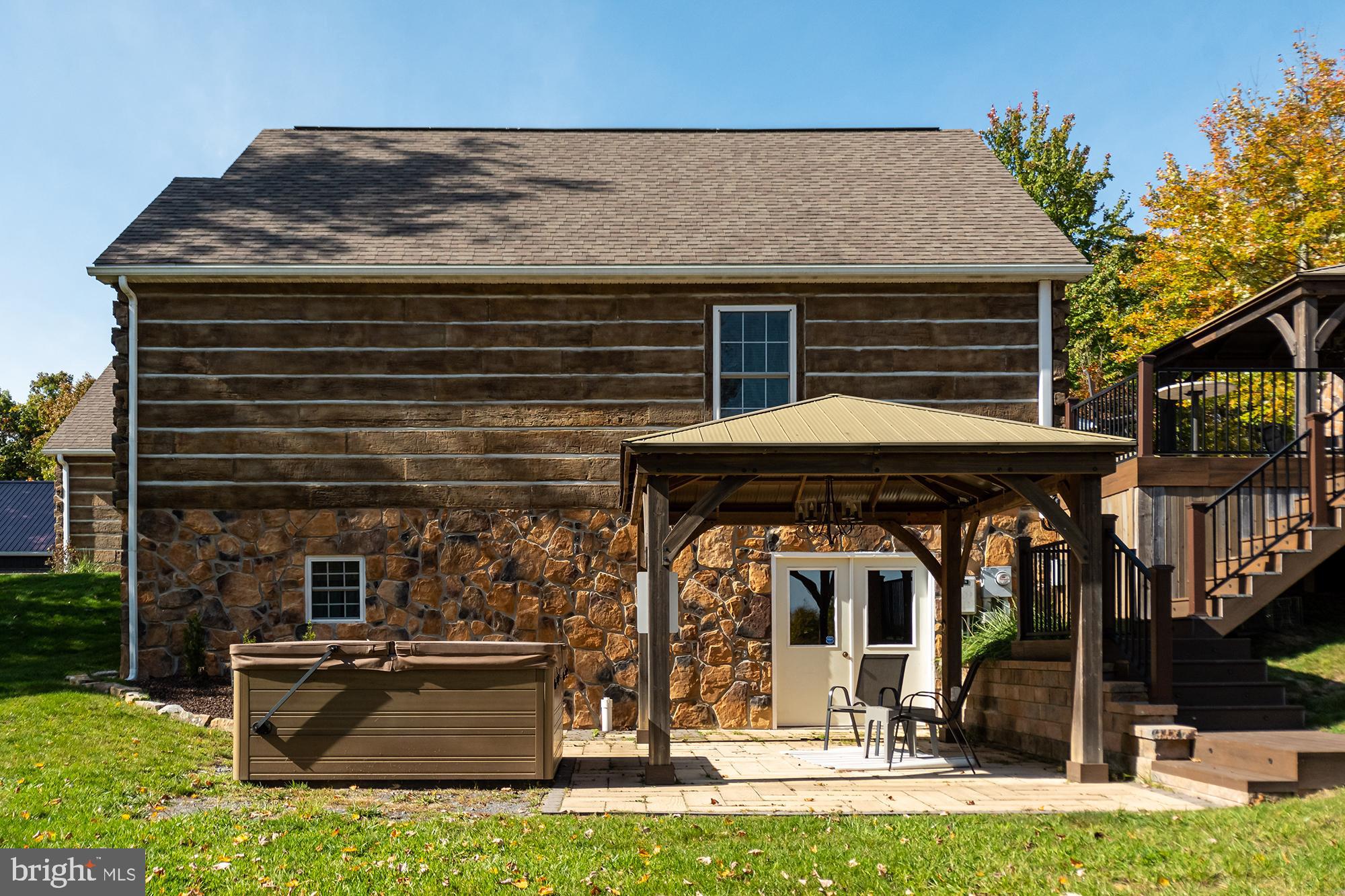 PARADISE GARDENS - Residential