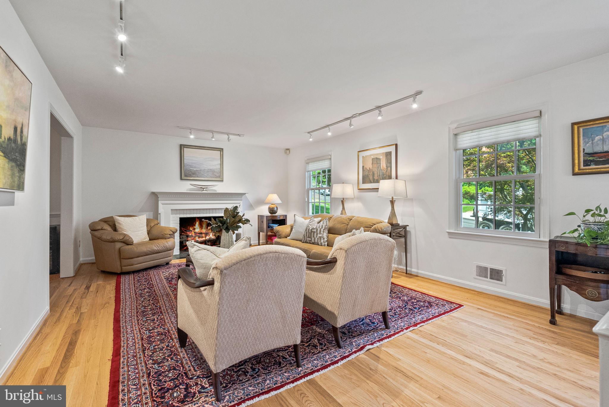 1302 TRINITY DRIVE