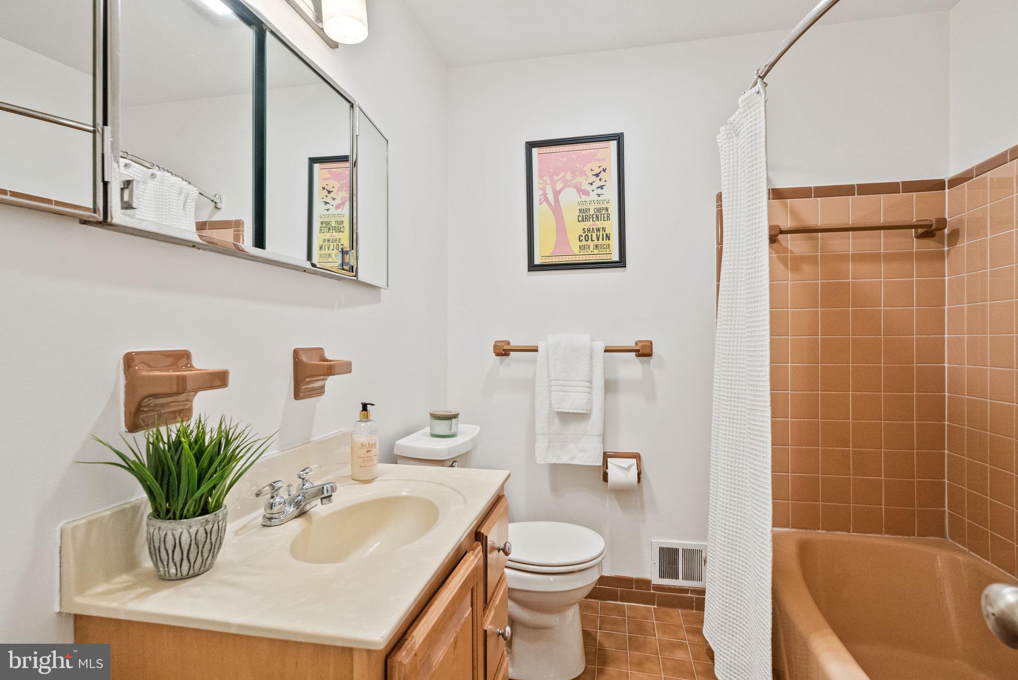 MALVERN HILL - Residential