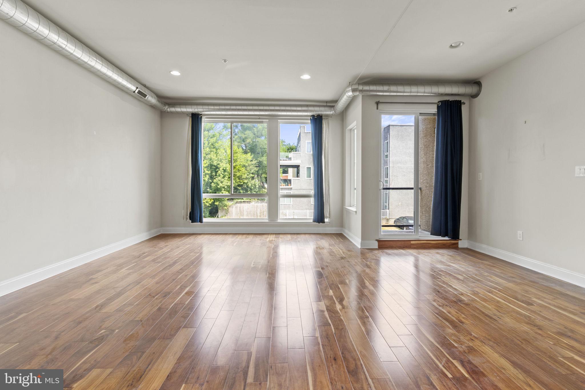 SPRING ARTS - Residential Lease