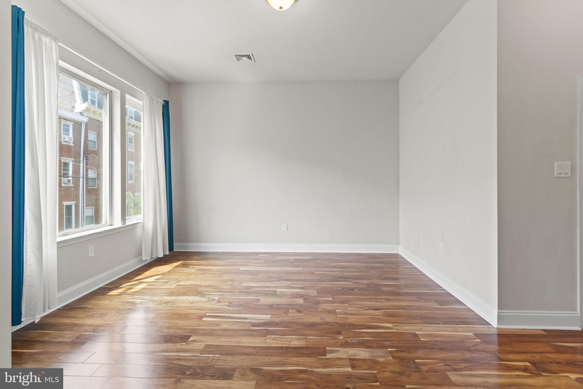 SPRING ARTS - Residential Lease