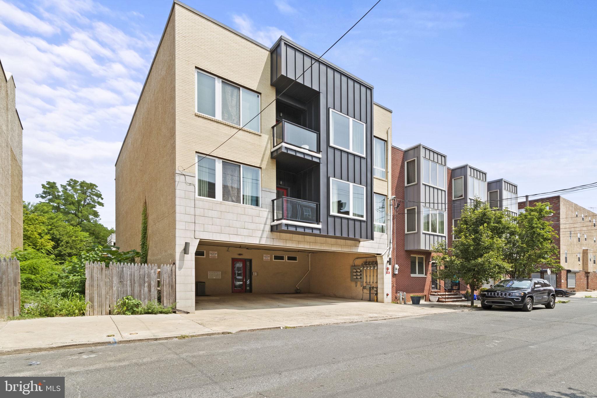 SPRING ARTS - Residential Lease