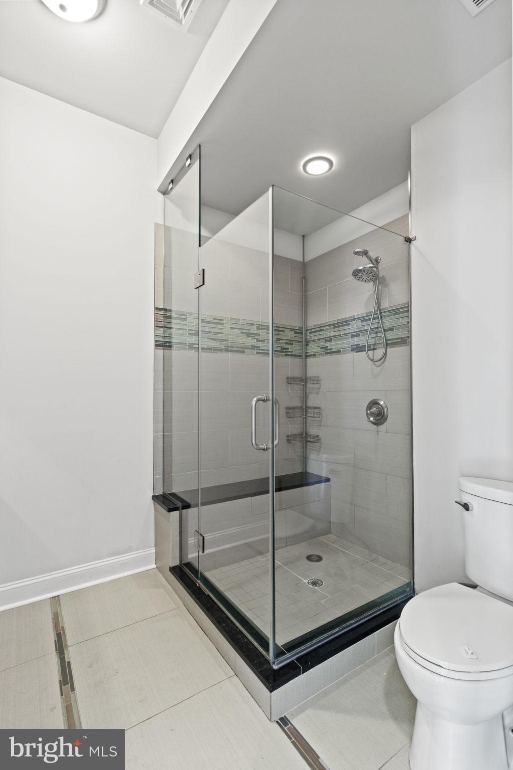 SPRING ARTS - Residential Lease