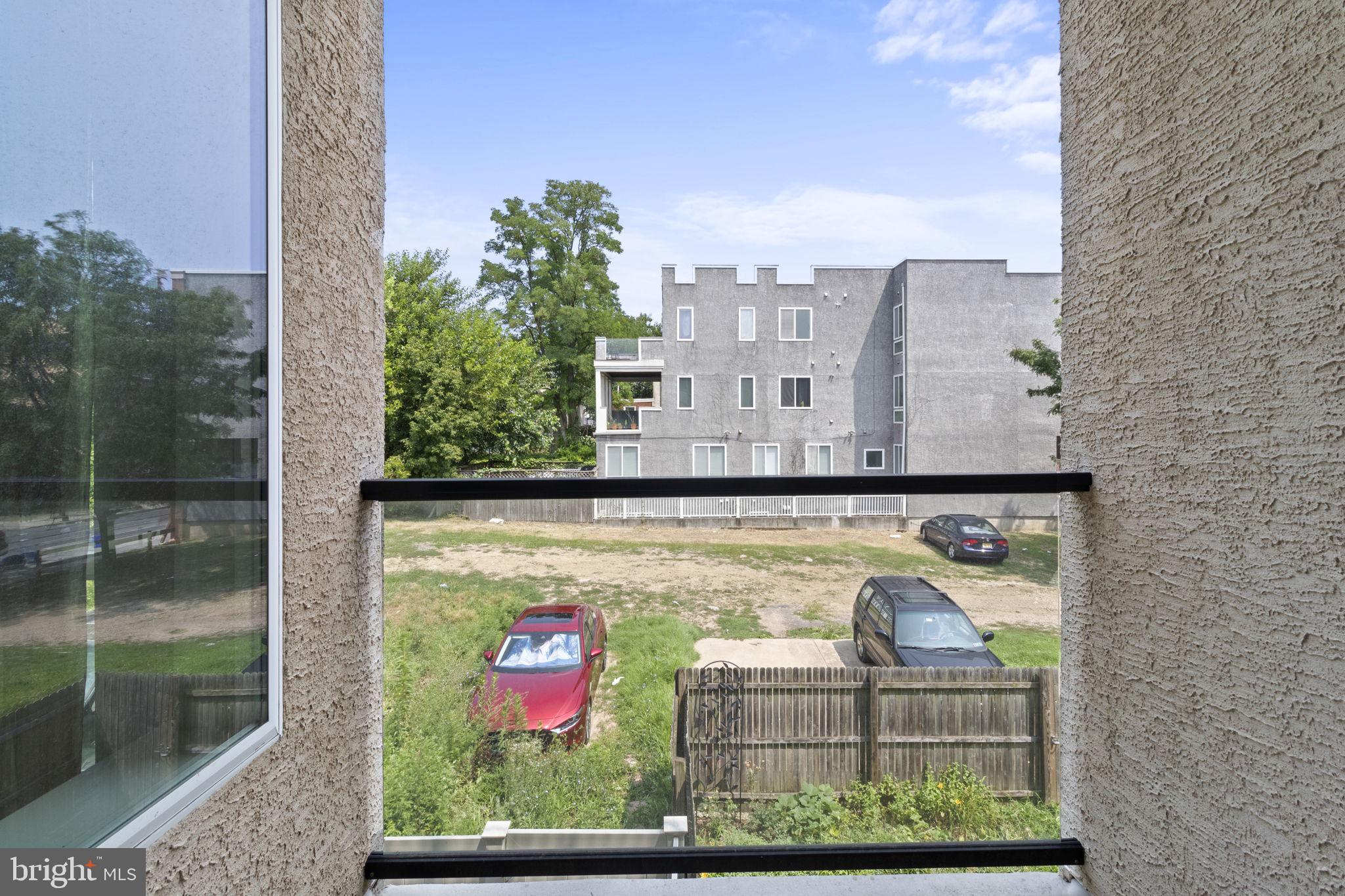 SPRING ARTS - Residential Lease