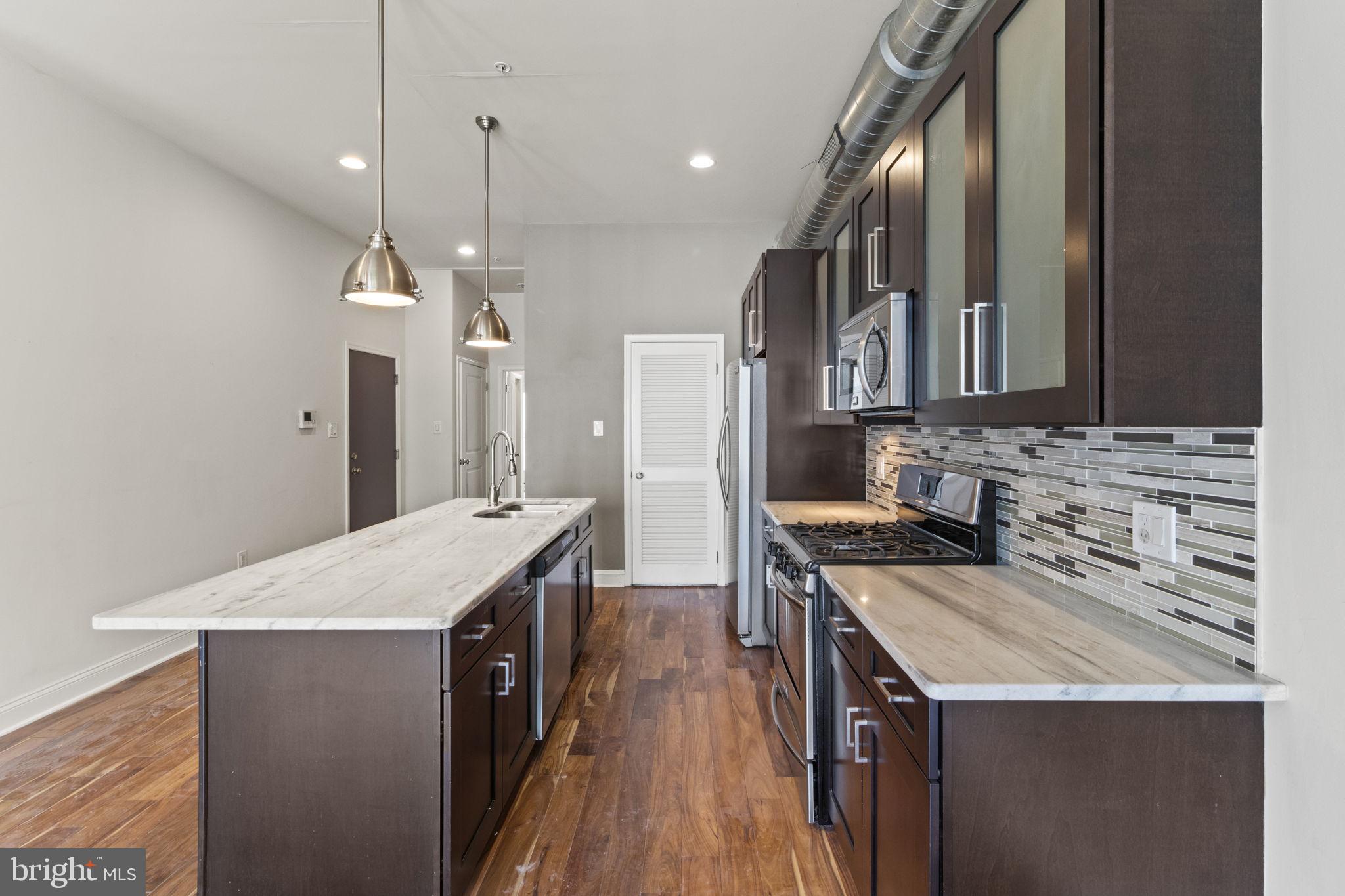 SPRING ARTS - Residential Lease