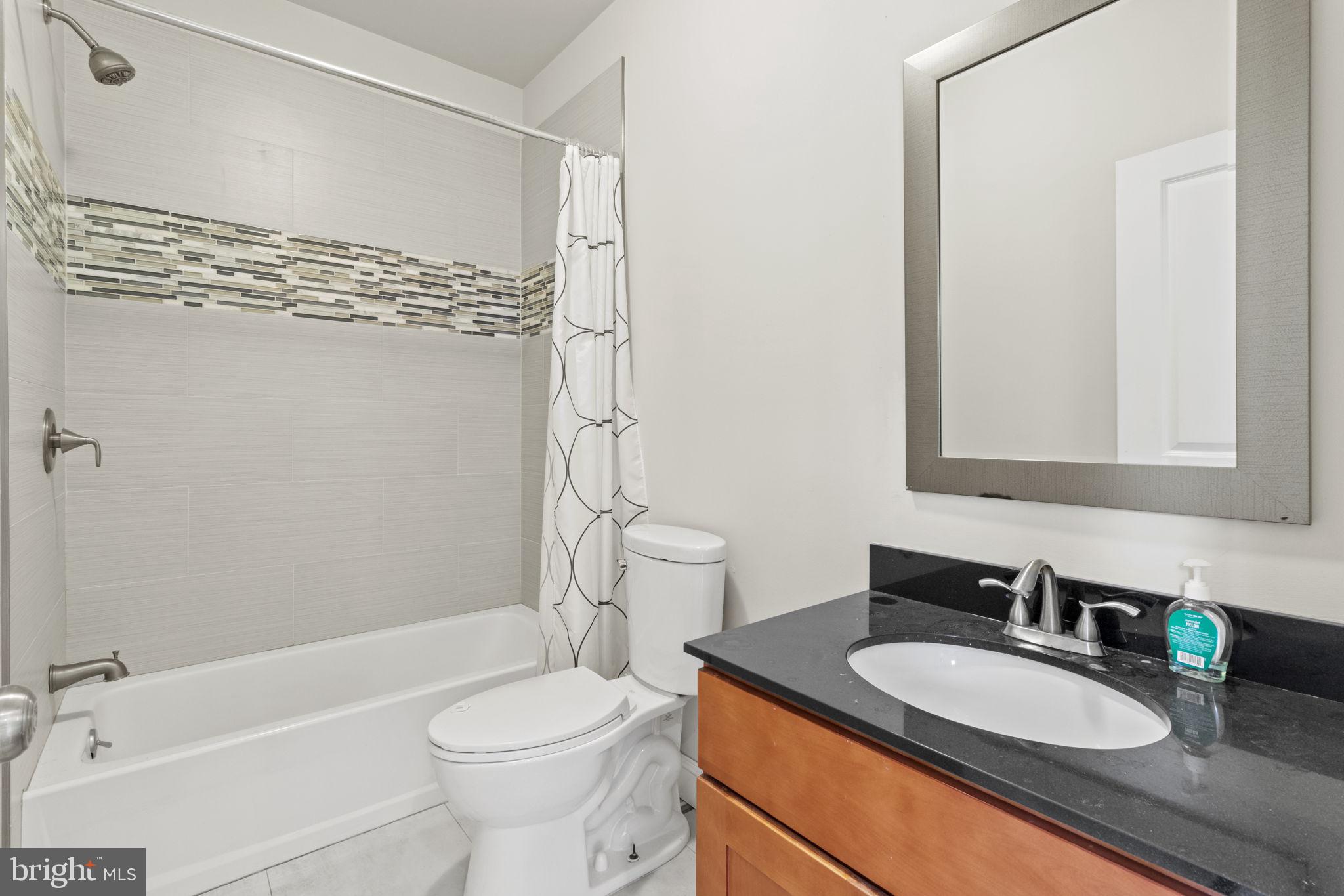 SPRING ARTS - Residential Lease