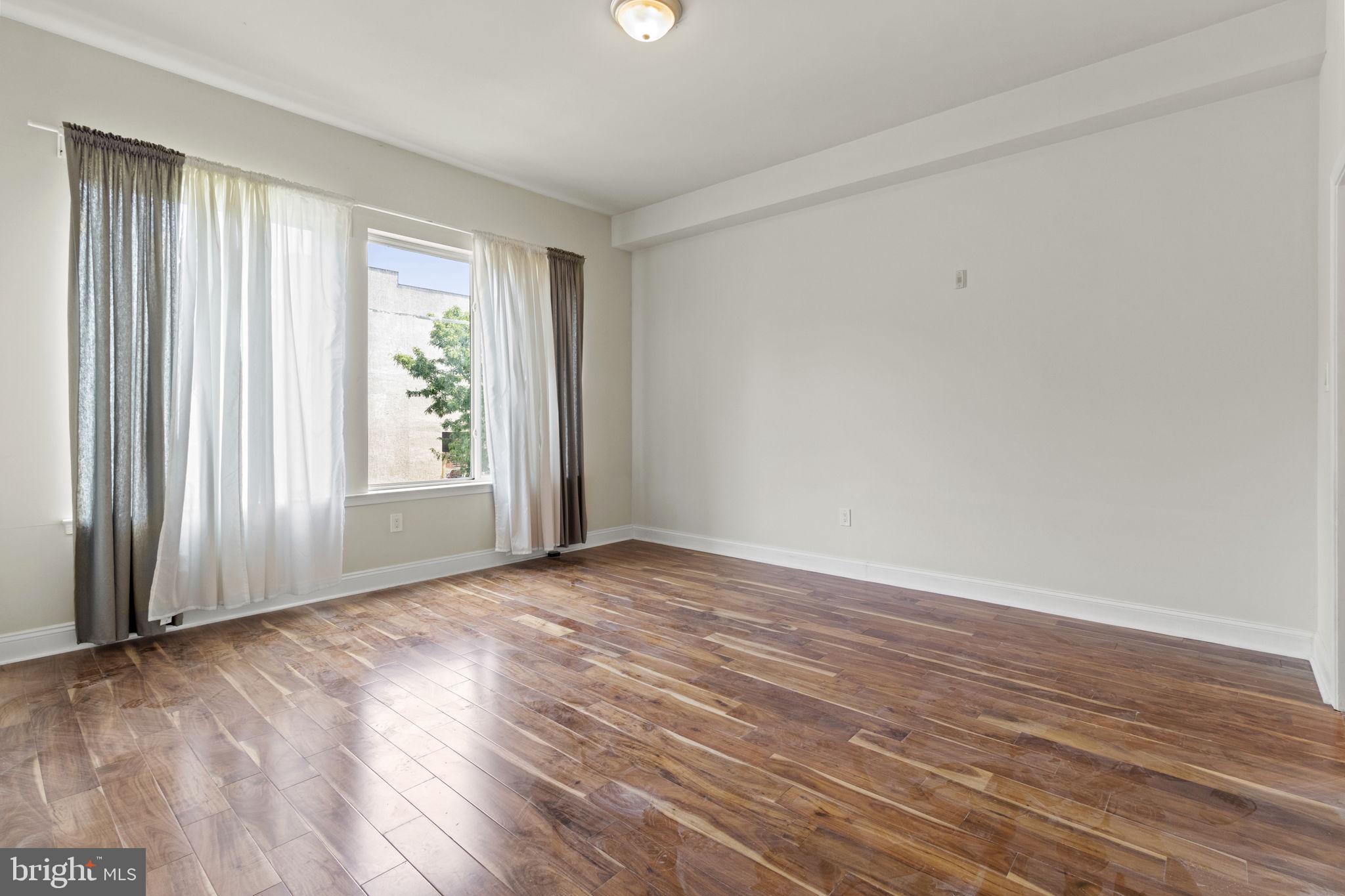 SPRING ARTS - Residential Lease