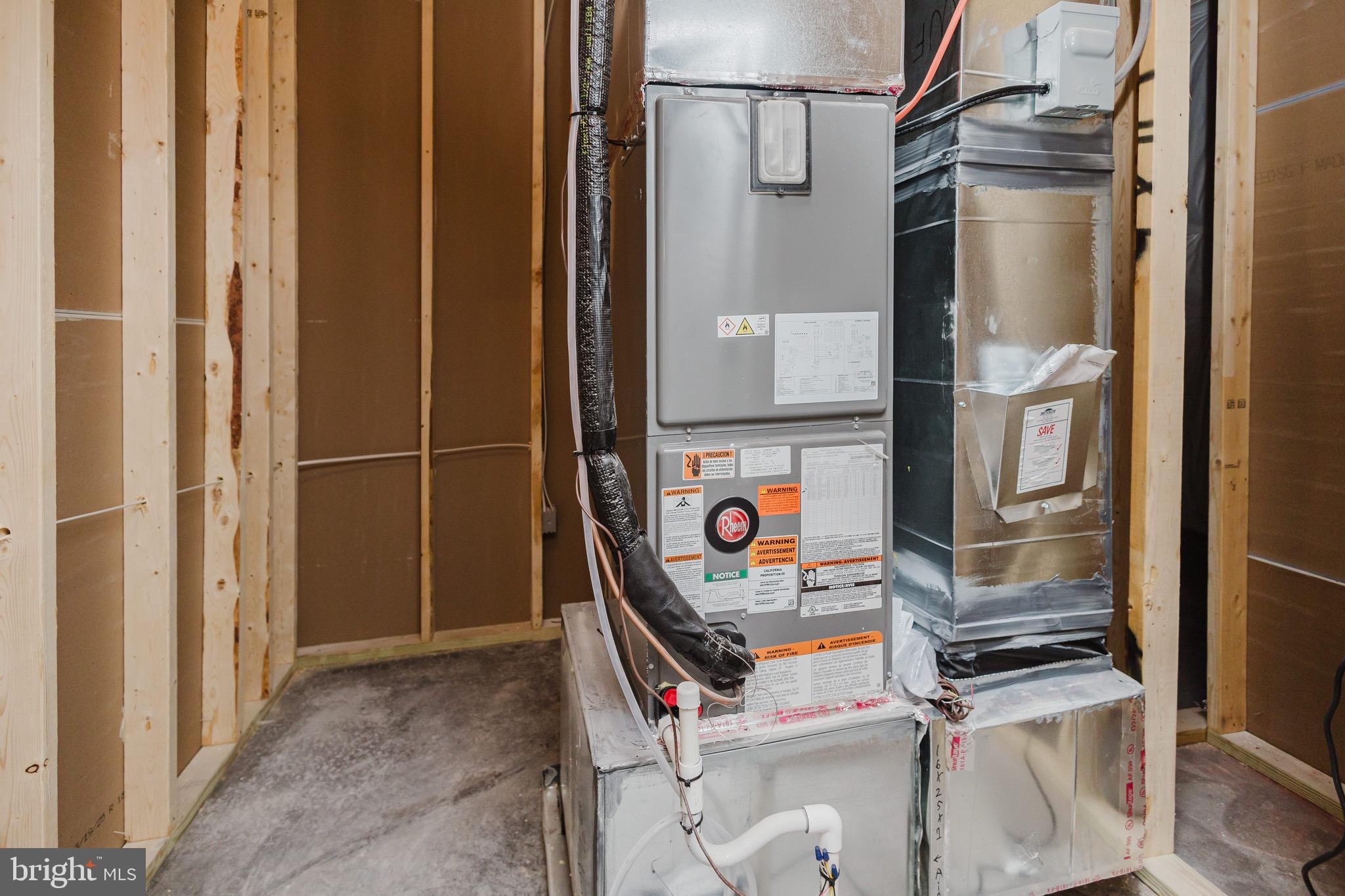 WINDFALL ACRES - Residential