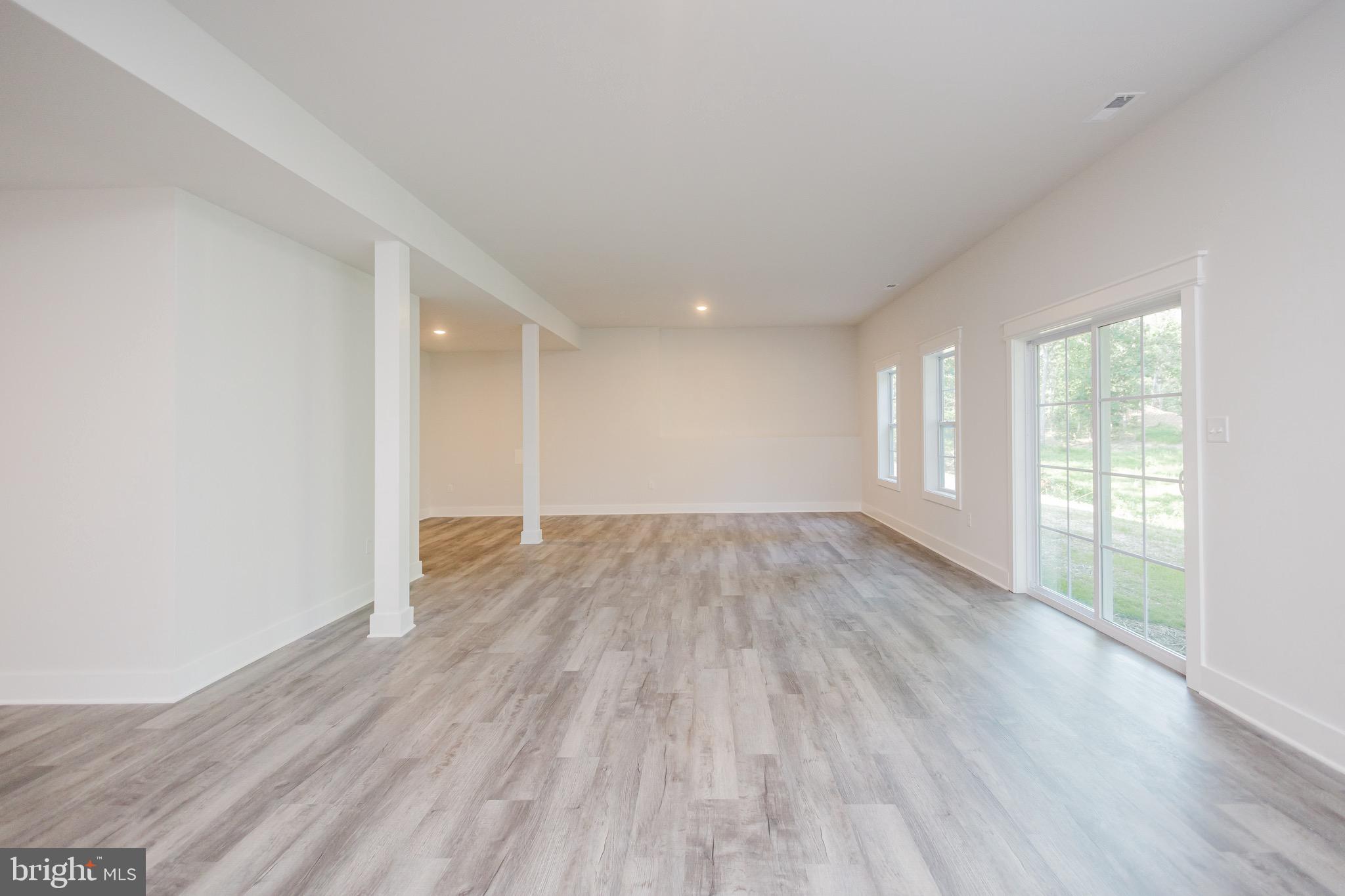 WINDFALL ACRES - Residential