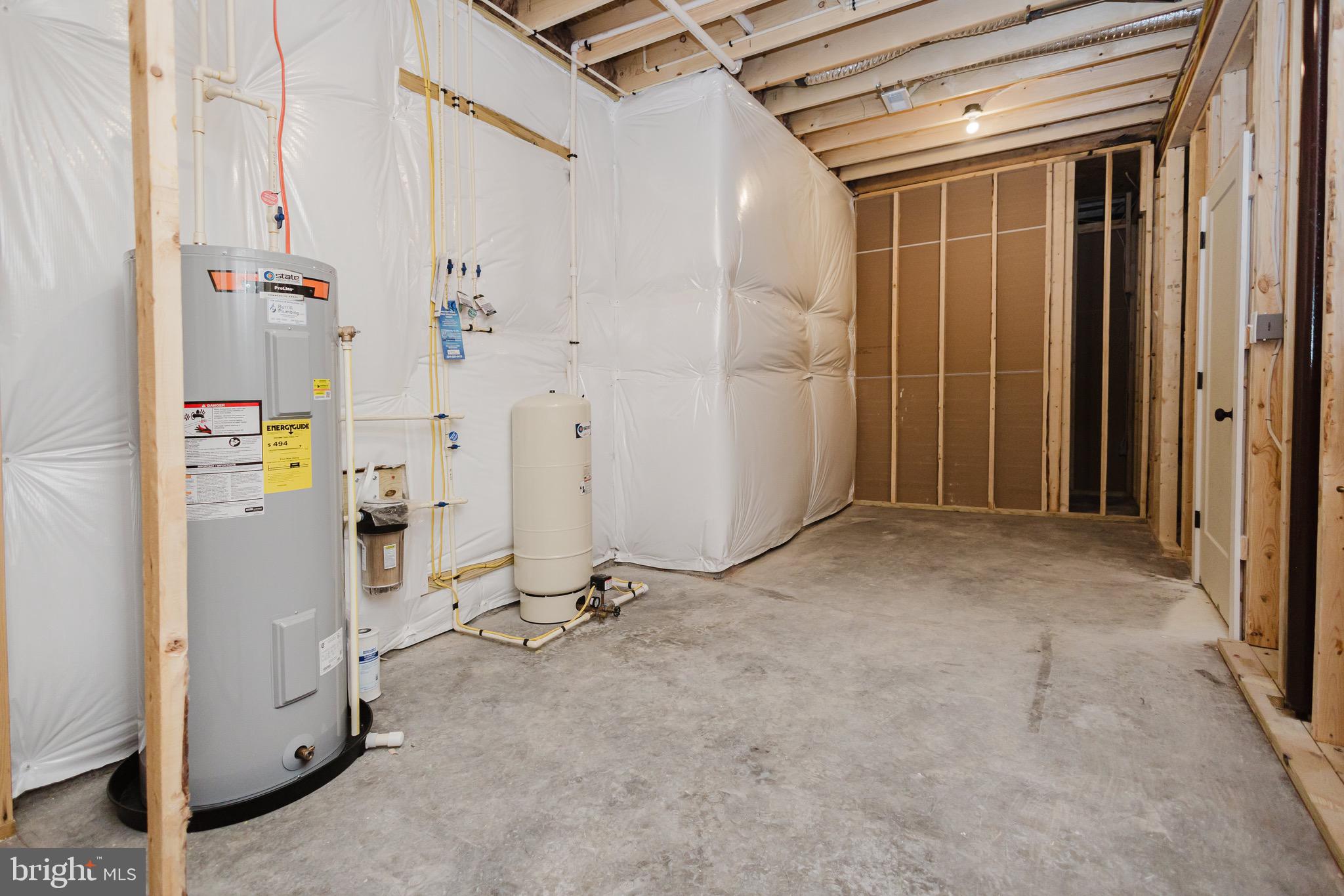 WINDFALL ACRES - Residential