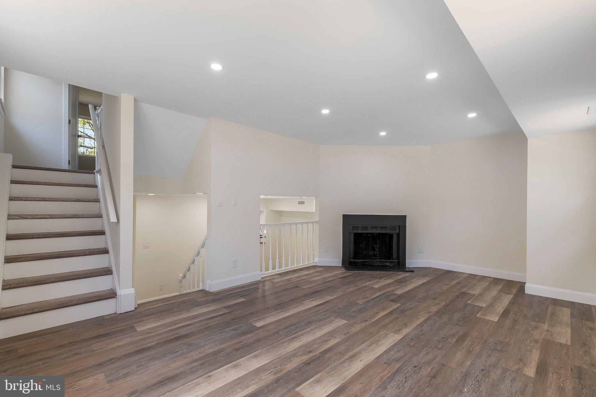 4869 BALA COURT