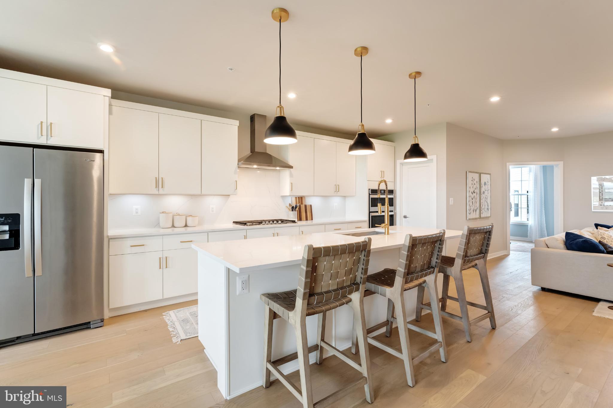 METRO WALK AT MOOREFIELD STATION - Residential Lease