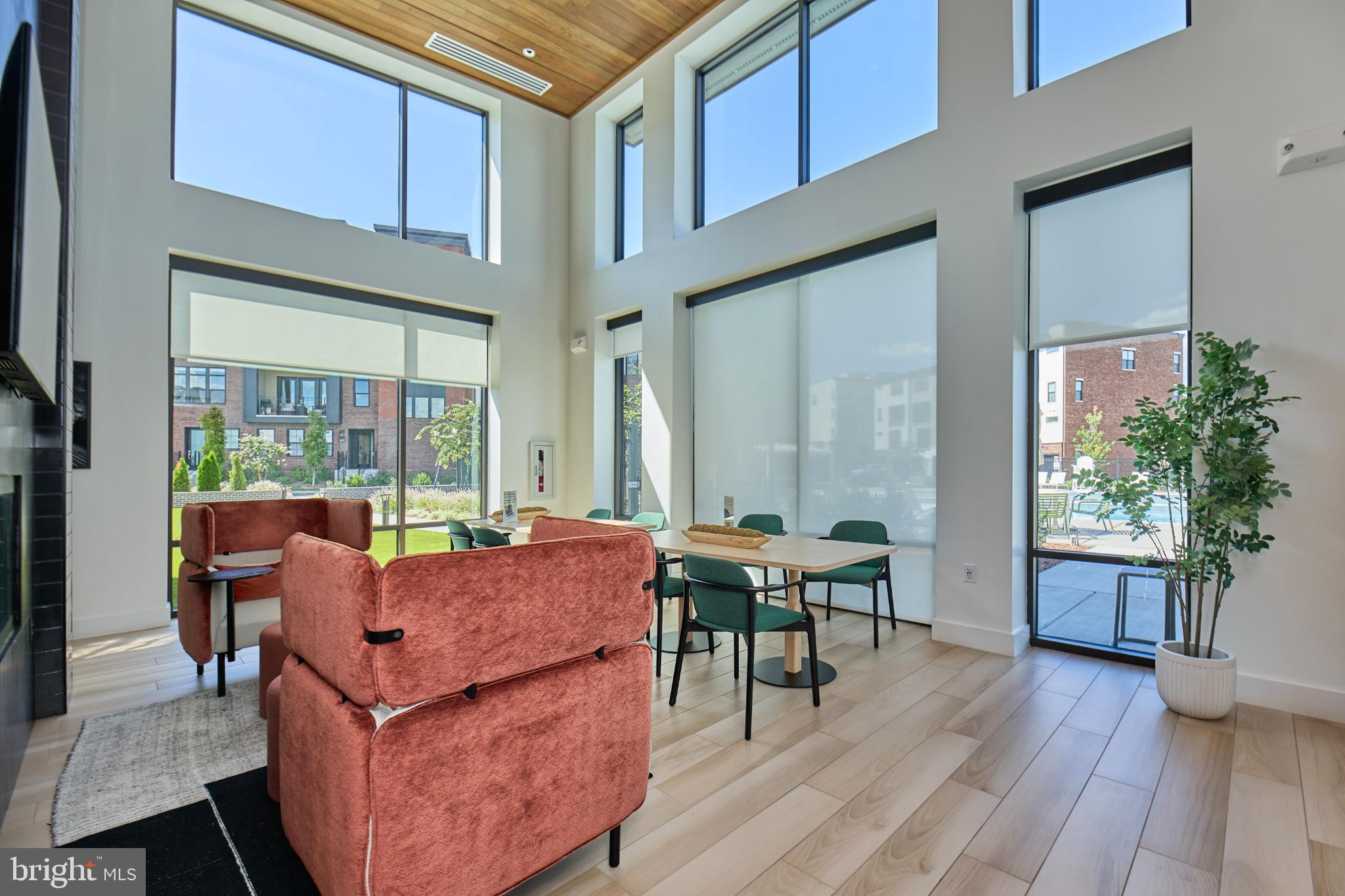 METRO WALK AT MOOREFIELD STATION - Residential Lease