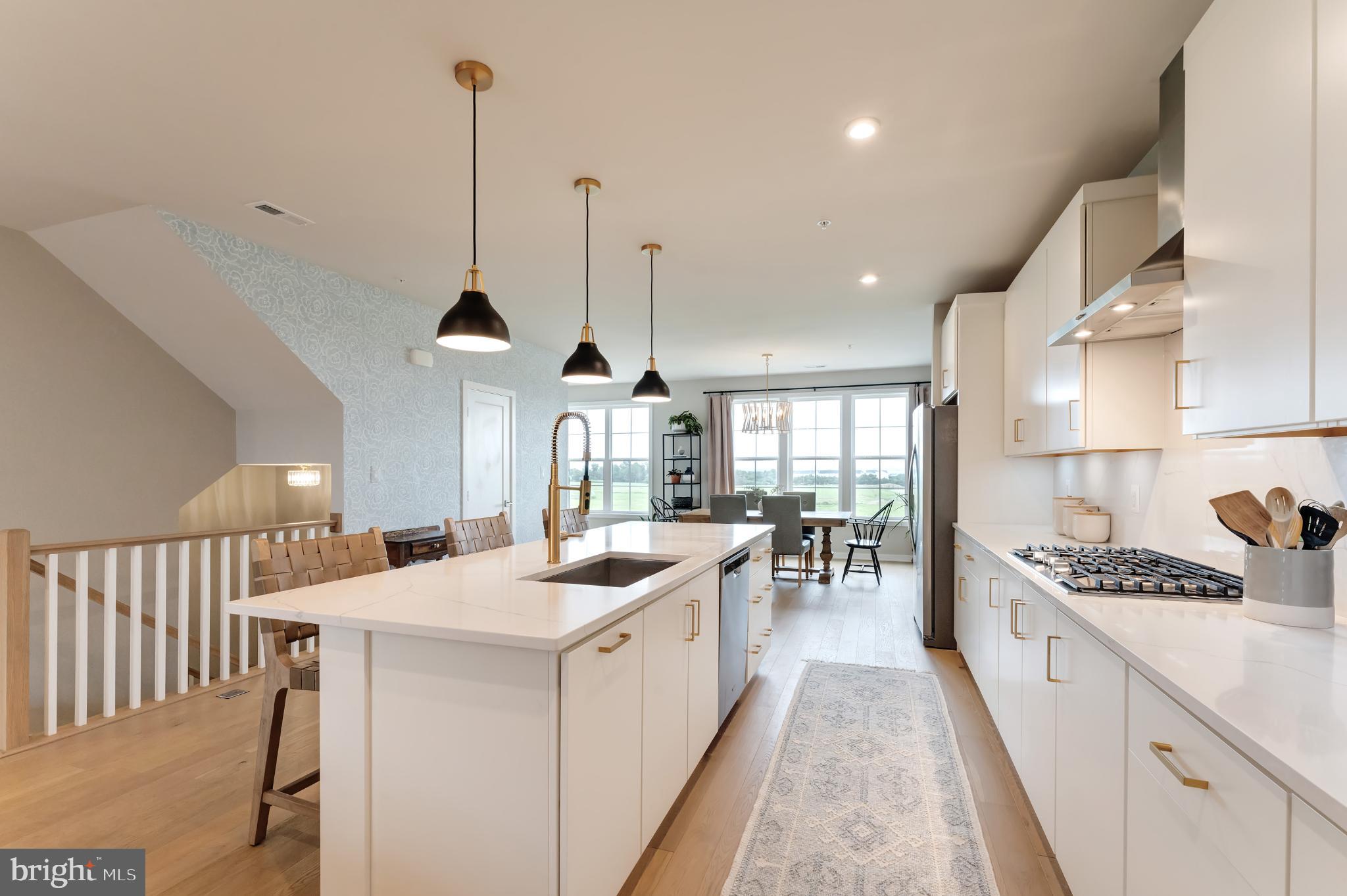 METRO WALK AT MOOREFIELD STATION - Residential Lease