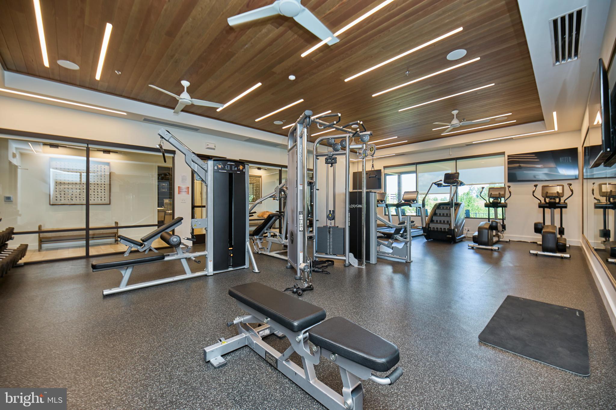 METRO WALK AT MOOREFIELD STATION - Residential Lease