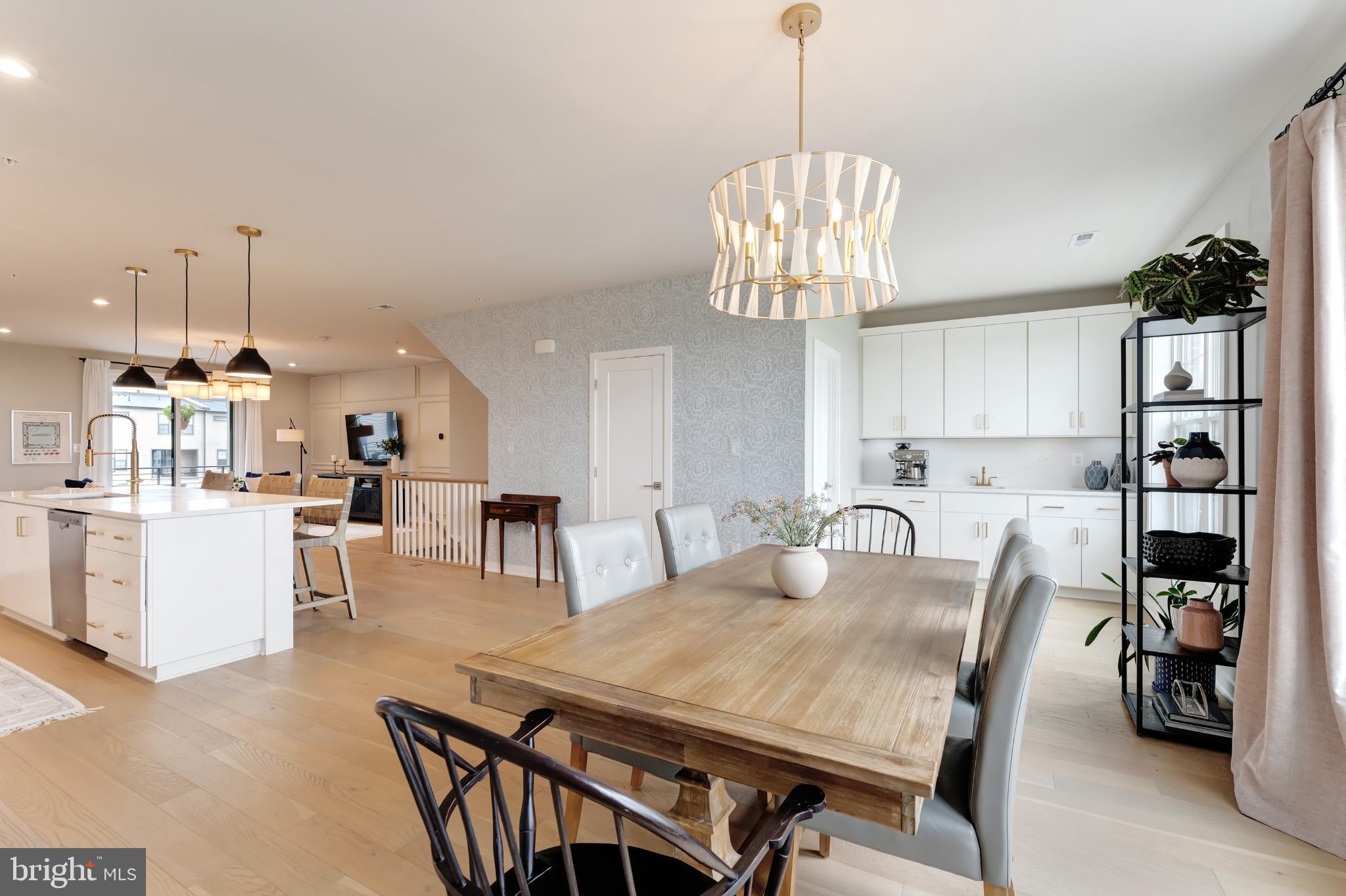 METRO WALK AT MOOREFIELD STATION - Residential Lease