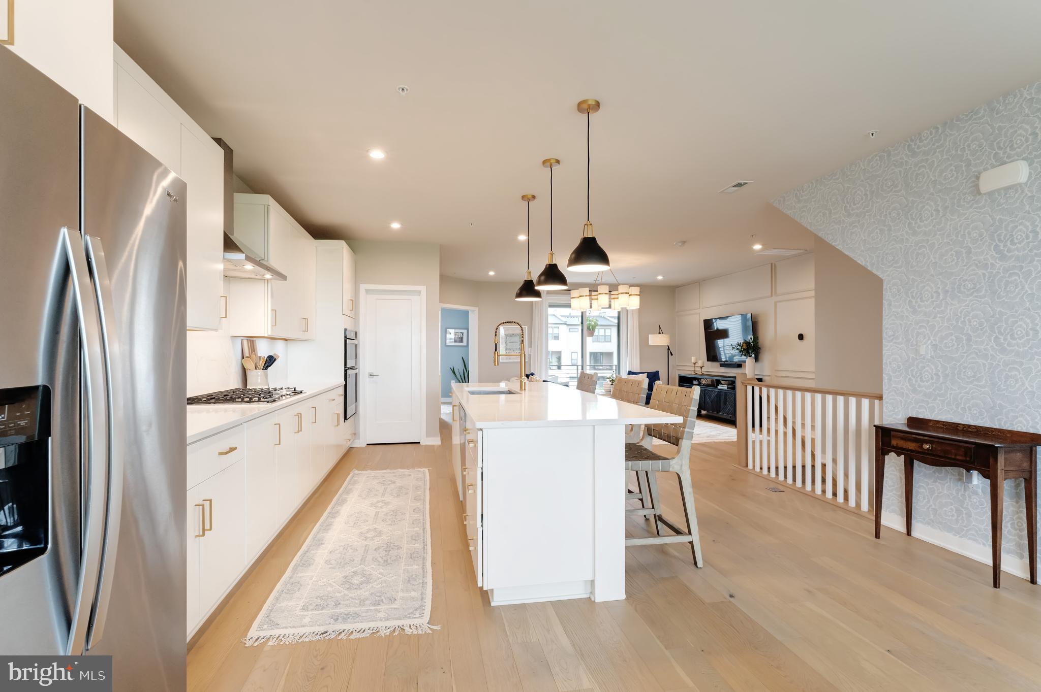 METRO WALK AT MOOREFIELD STATION - Residential Lease