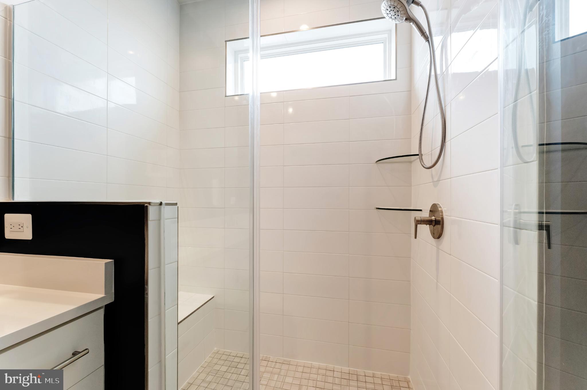 METRO WALK AT MOOREFIELD STATION - Residential Lease