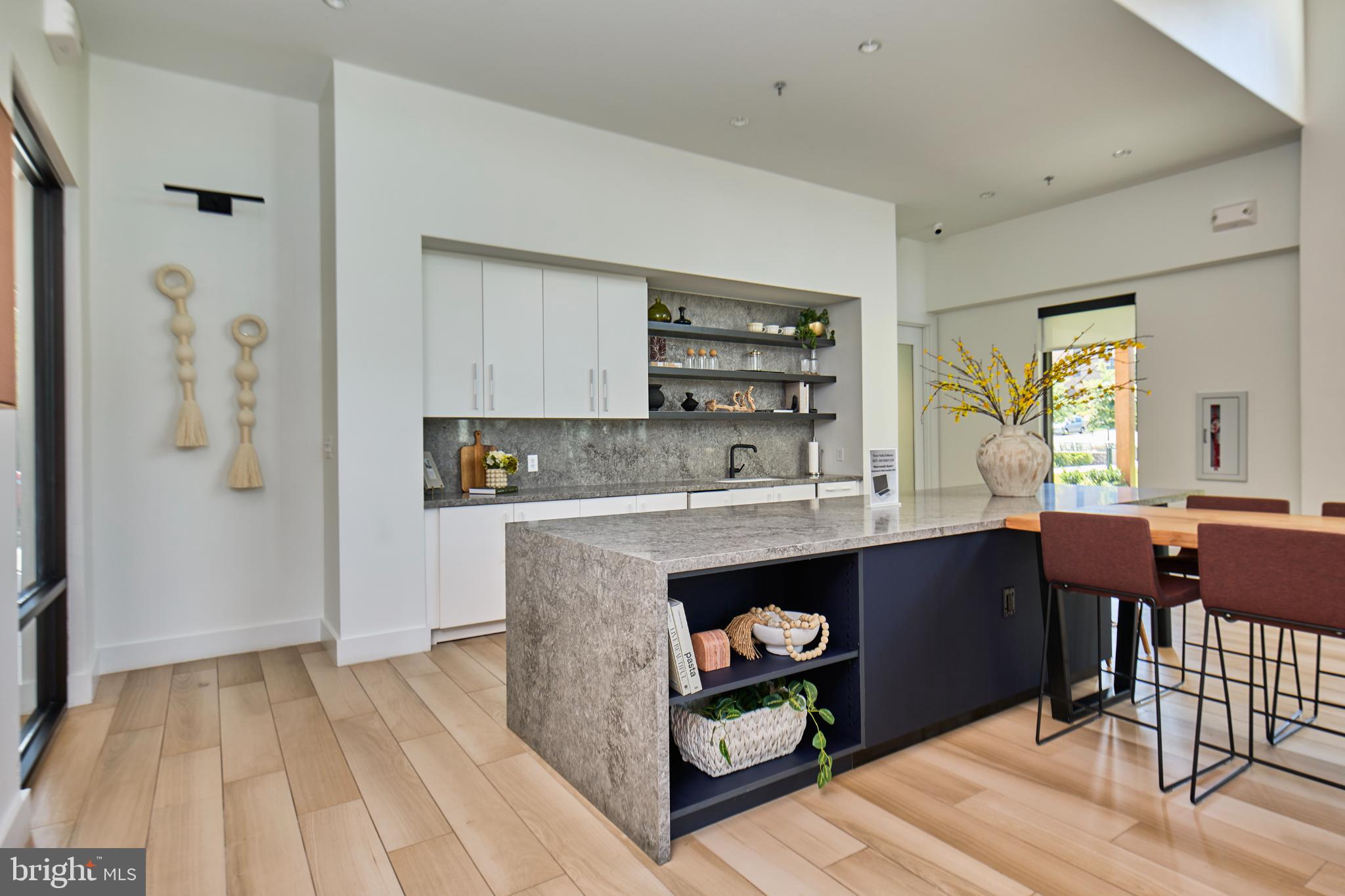 METRO WALK AT MOOREFIELD STATION - Residential Lease