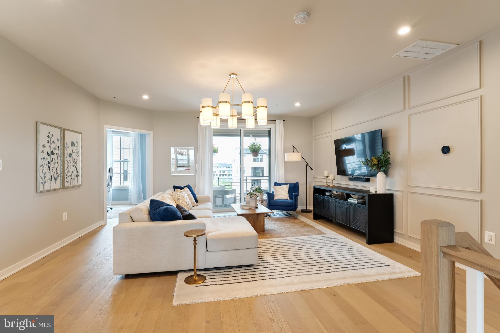 METRO WALK AT MOOREFIELD STATION - Residential Lease