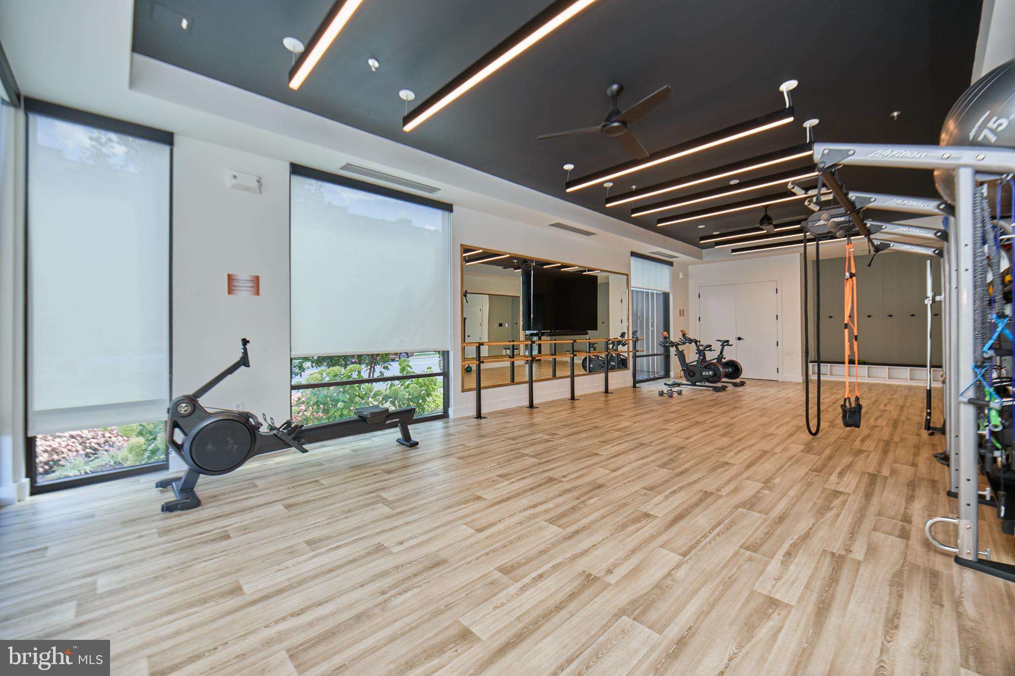 METRO WALK AT MOOREFIELD STATION - Residential Lease