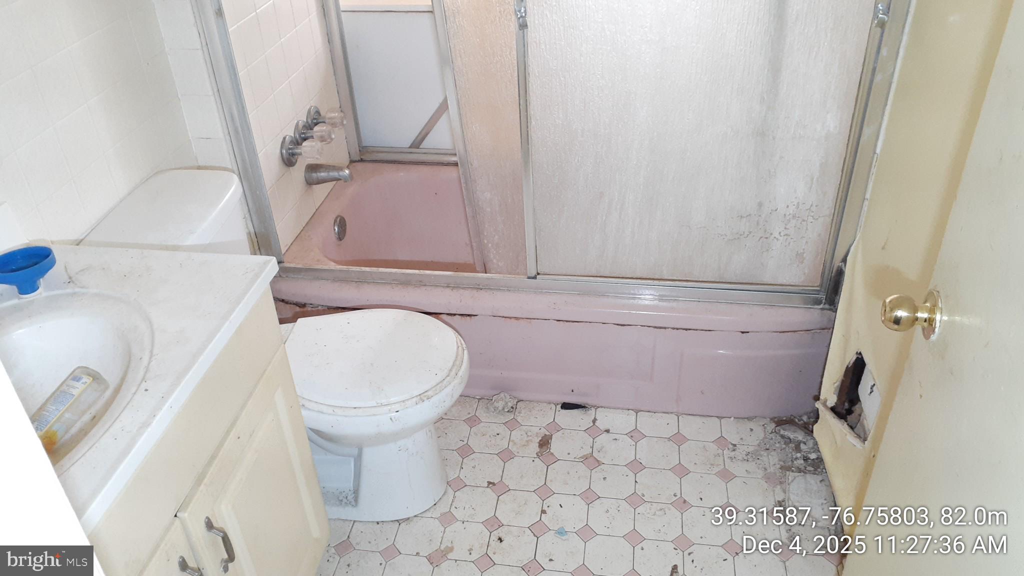 CHADWICK MANOR - Residential