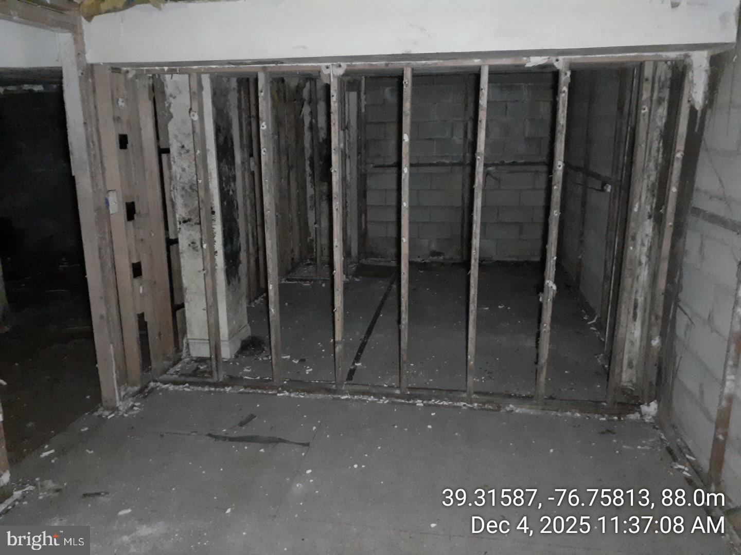 CHADWICK MANOR - Residential