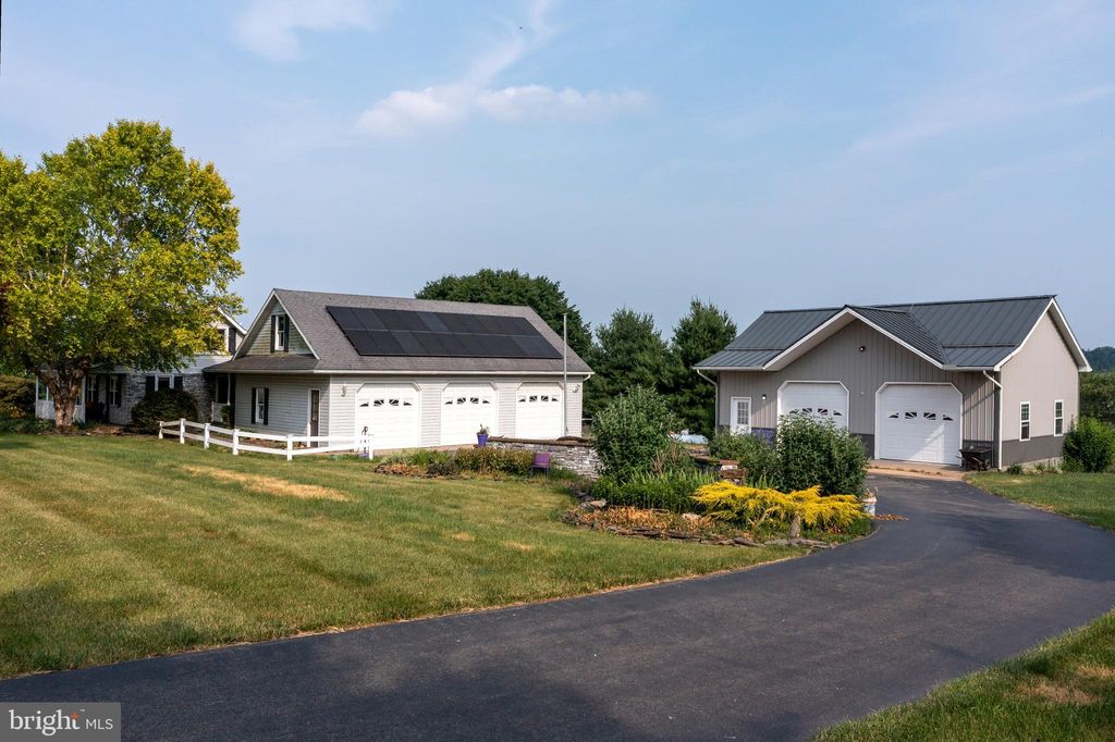 Photo of 1286 SILVER SPRING RD, HOLTWOOD, PA 17532 (MLS # PALA2037356)