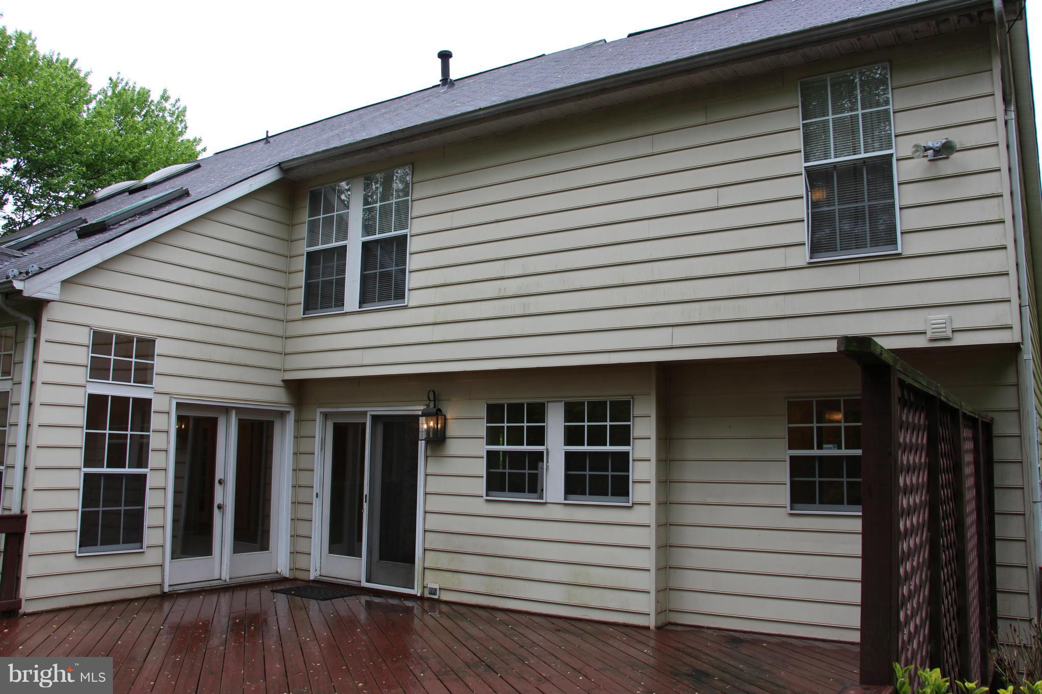 LAKE RIDGE - Residential