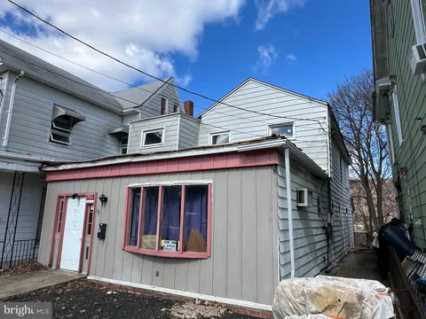 15 West Avenue, Mount Carmel, PA MLS: PANU2002182