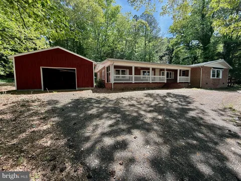 8739 River Road, Lancaster, VA MLS: VALV2000782