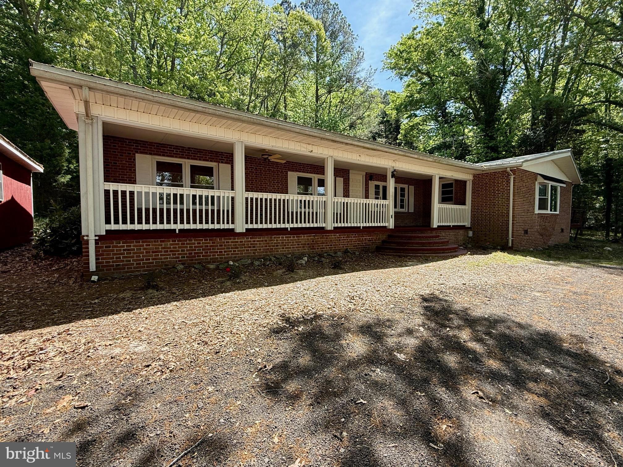 8739 RIVER ROAD