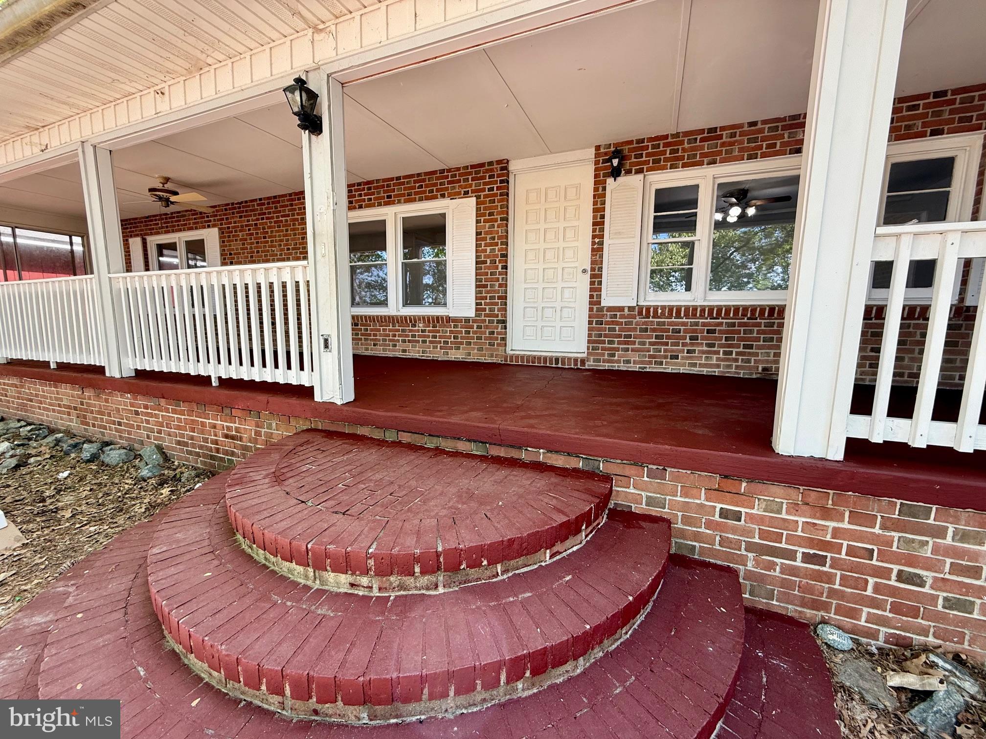 8739 RIVER ROAD