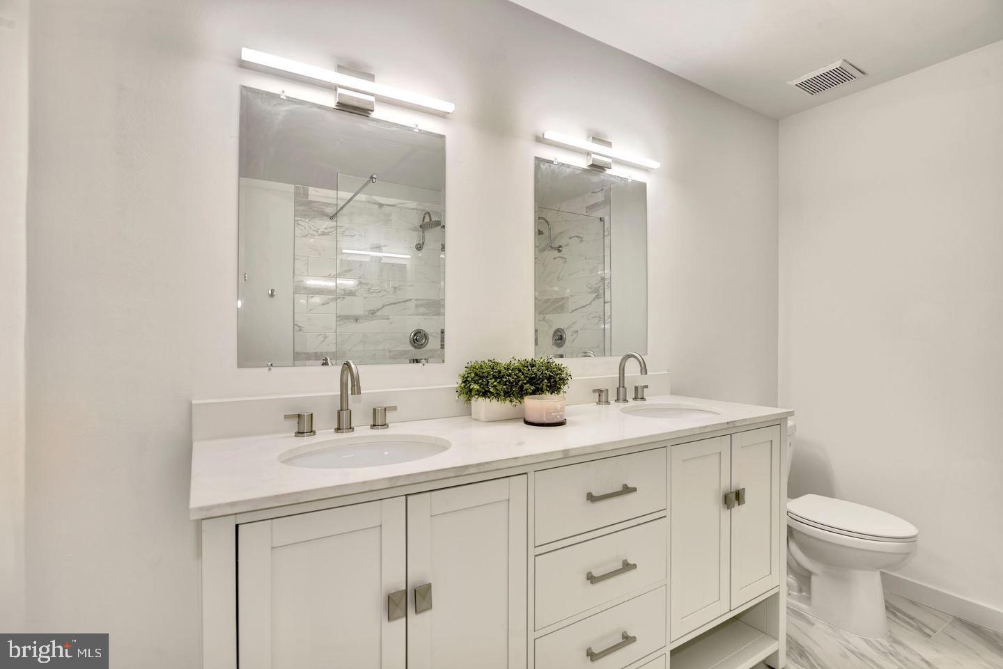 FAIR LAKES - Residential Lease