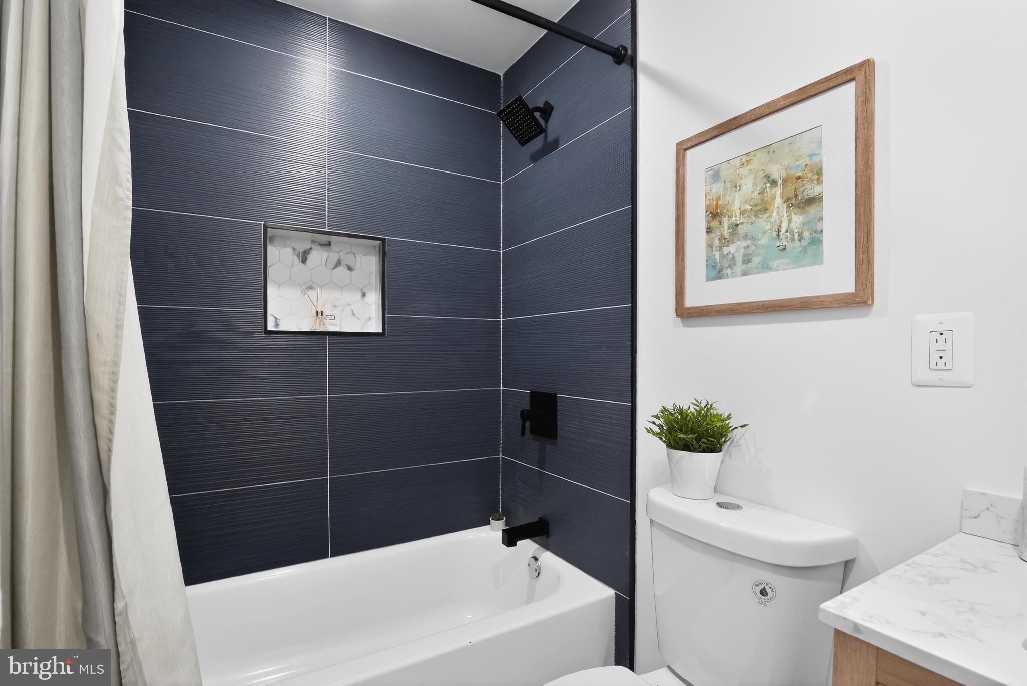 SQUIRREL HILL - Residential