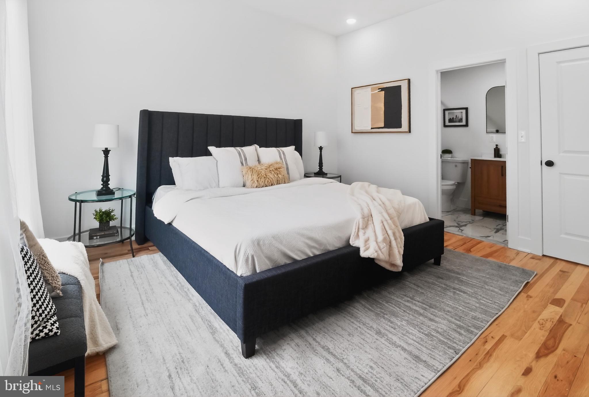 SQUIRREL HILL - Residential