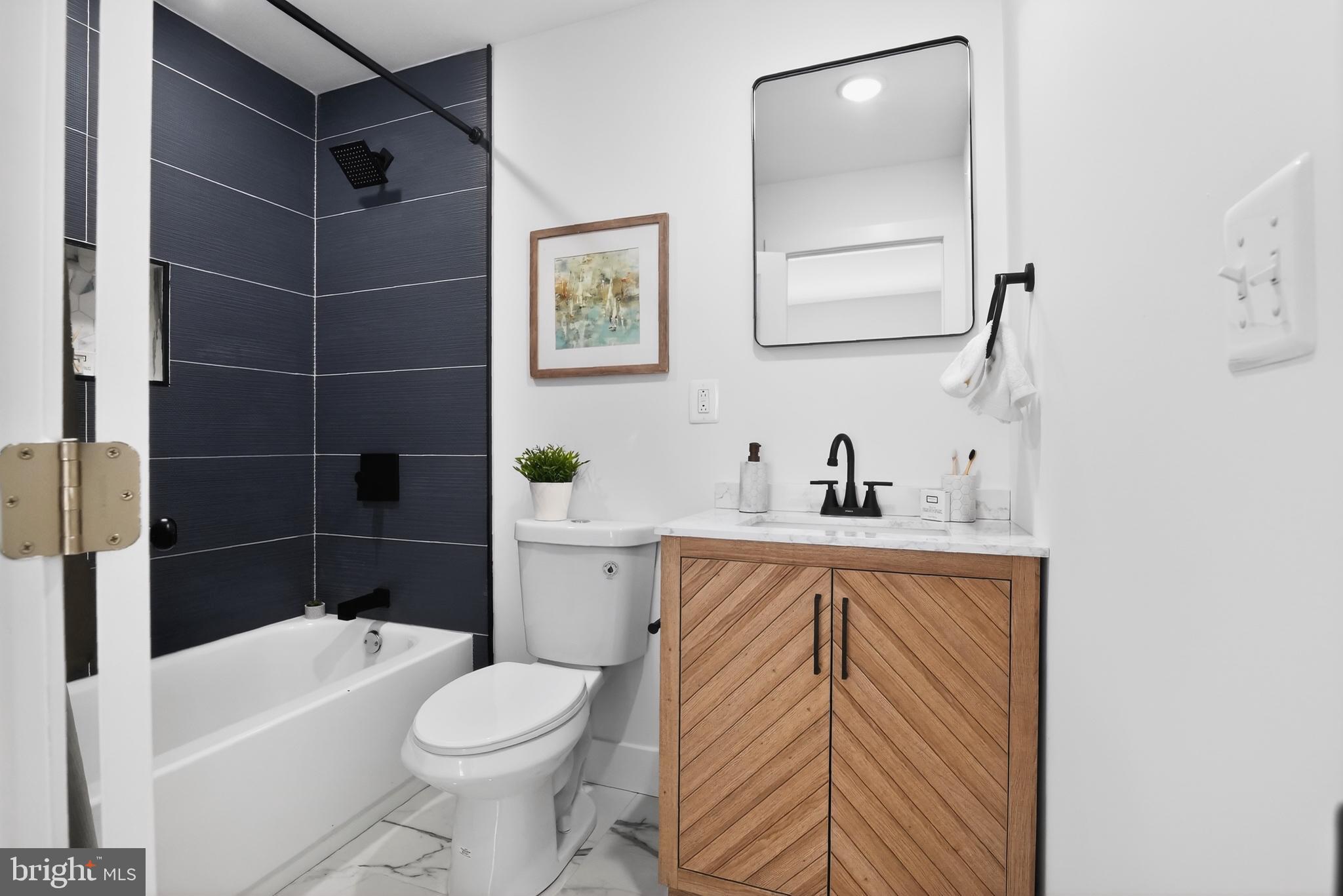 SQUIRREL HILL - Residential