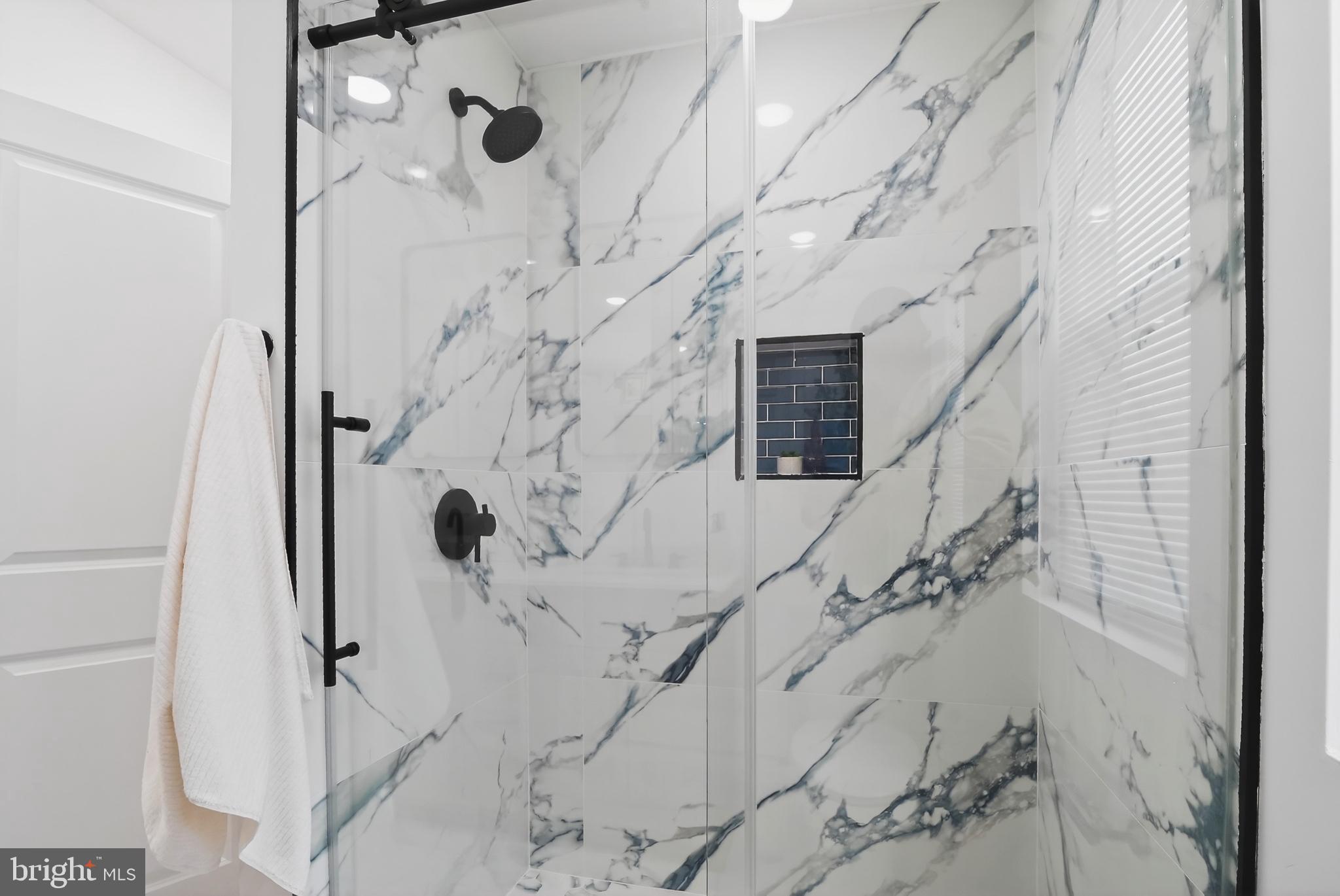 SQUIRREL HILL - Residential