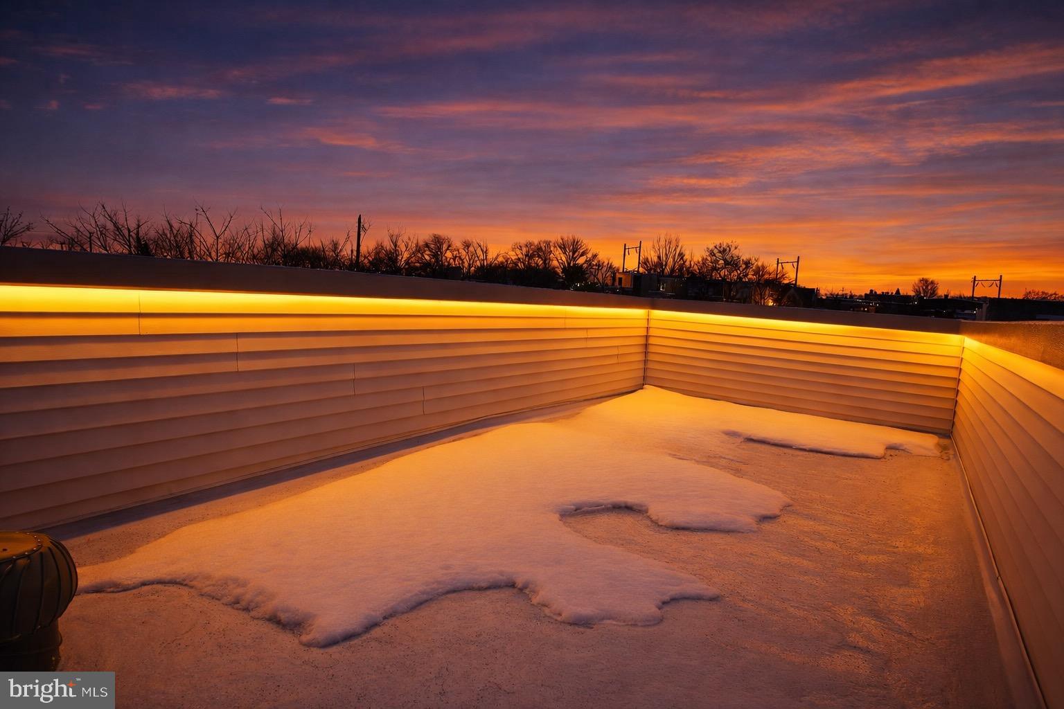 SQUIRREL HILL - Residential