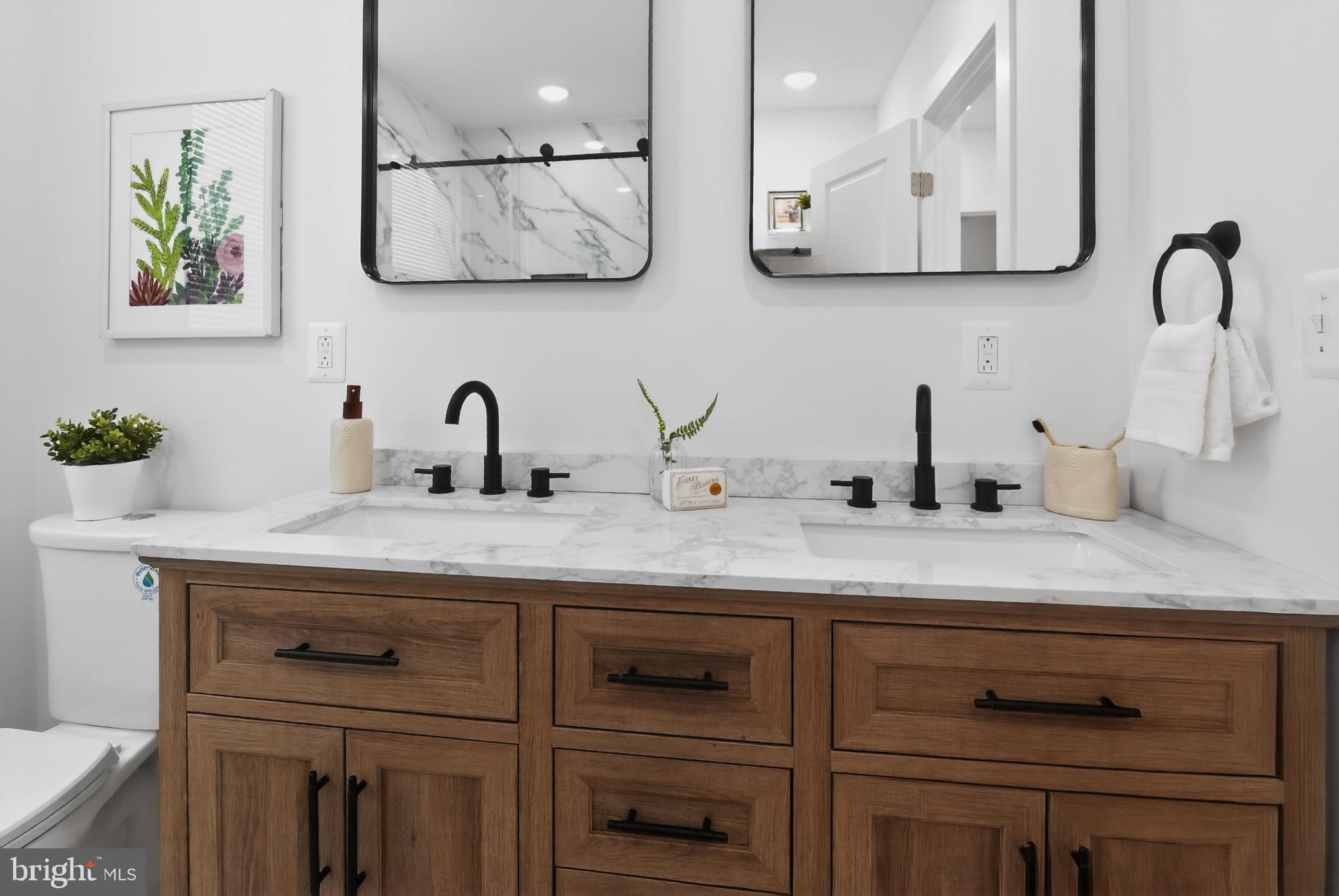 SQUIRREL HILL - Residential