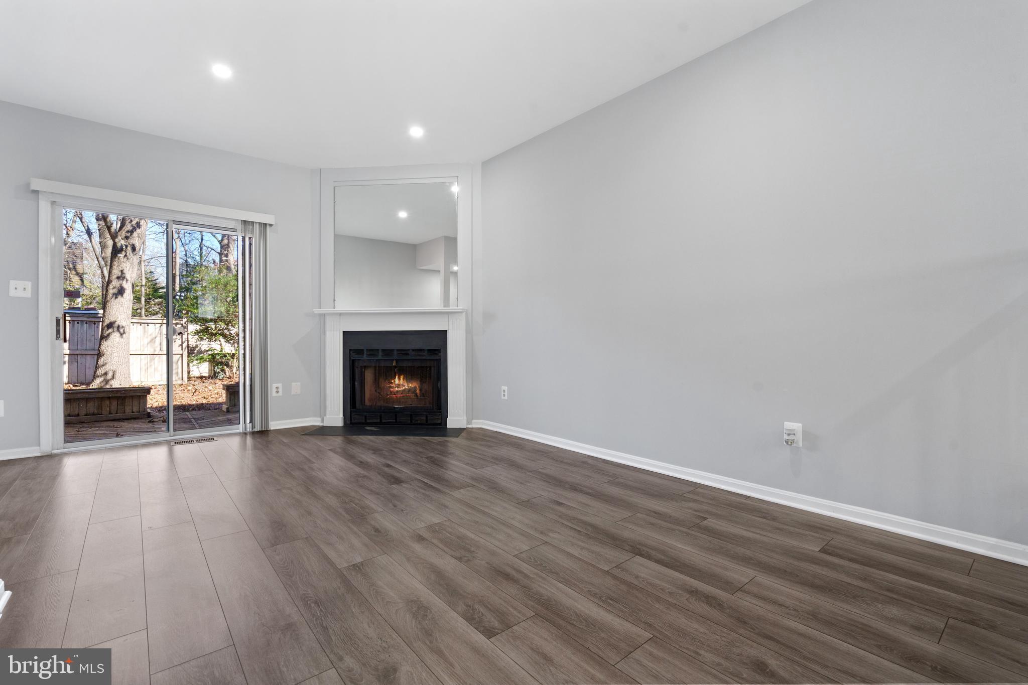 WHISPERWOOD - Residential