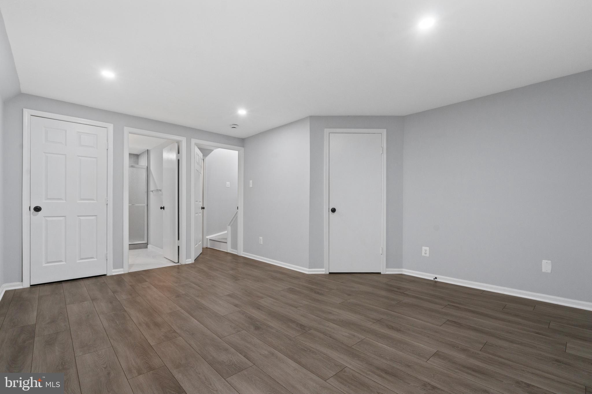 WHISPERWOOD - Residential