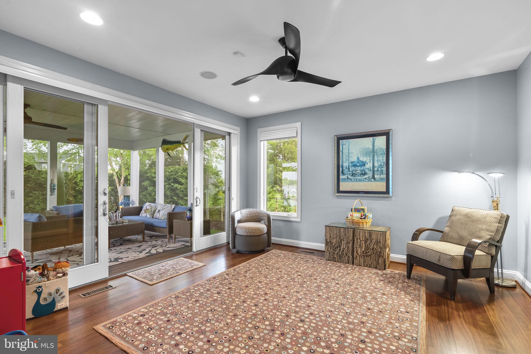 CHALK POINT - Residential