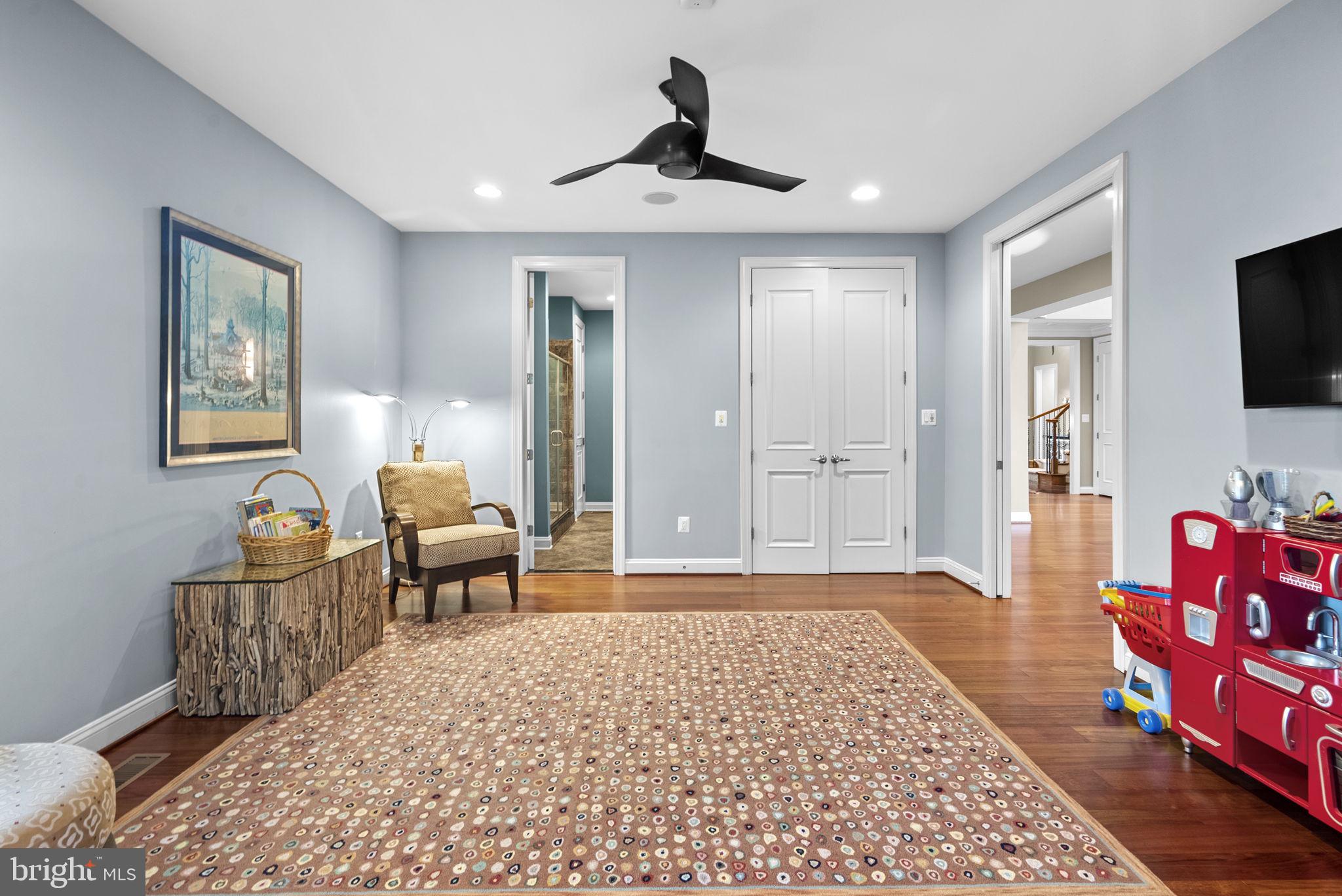 CHALK POINT - Residential