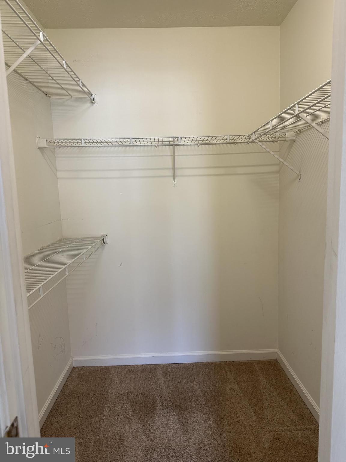 SOUTHRIDGE TOWNHOUSES - Residential Lease