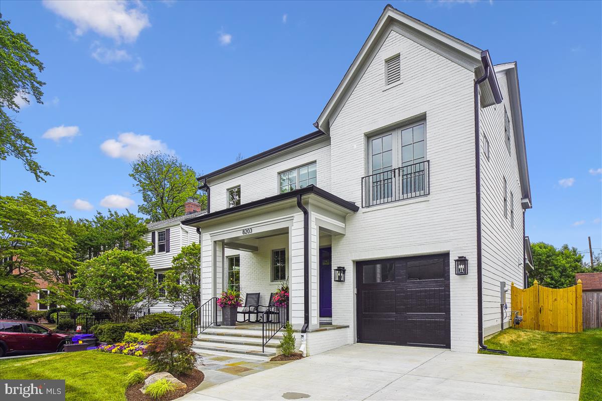 GLENBROOK KNOLLS - Residential