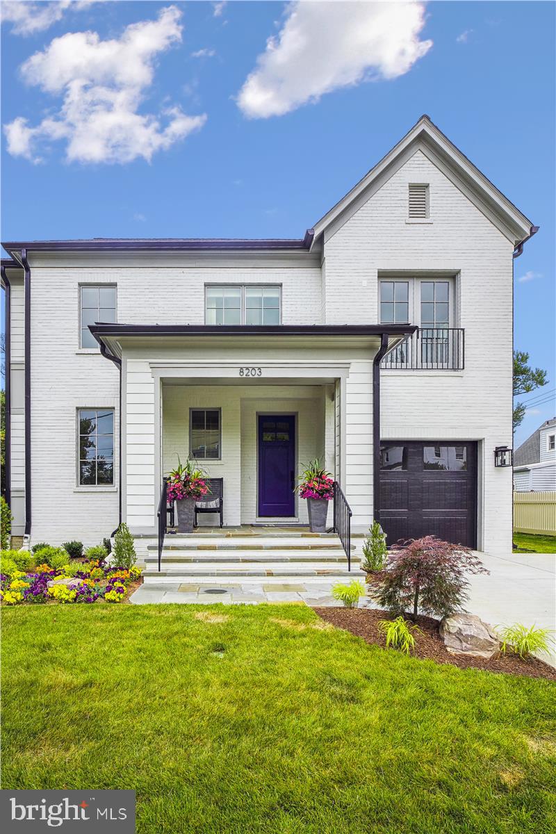 GLENBROOK KNOLLS - Residential