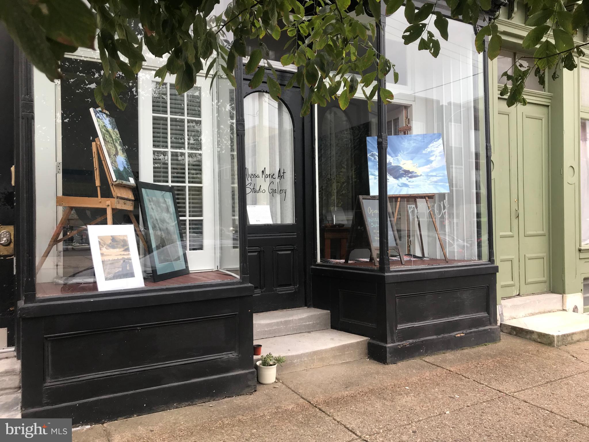 Prime Office Space in the Heart of Fairmount / Art Museum Area
Looking for the perfect office space for your small business? This is the ideal spot—located right in the heart of Fairmount, steps from the Art Museum and surrounded by the neighborhood's vibrant energy. Enjoy great natural light, beautiful storefront windows, and all the charm Fairmount Avenue has to offer. Features include central air conditioning, a private street-level entrance, and all utilities included. A rare opportunity in one of Philadelphia’s most sought-after business locations.